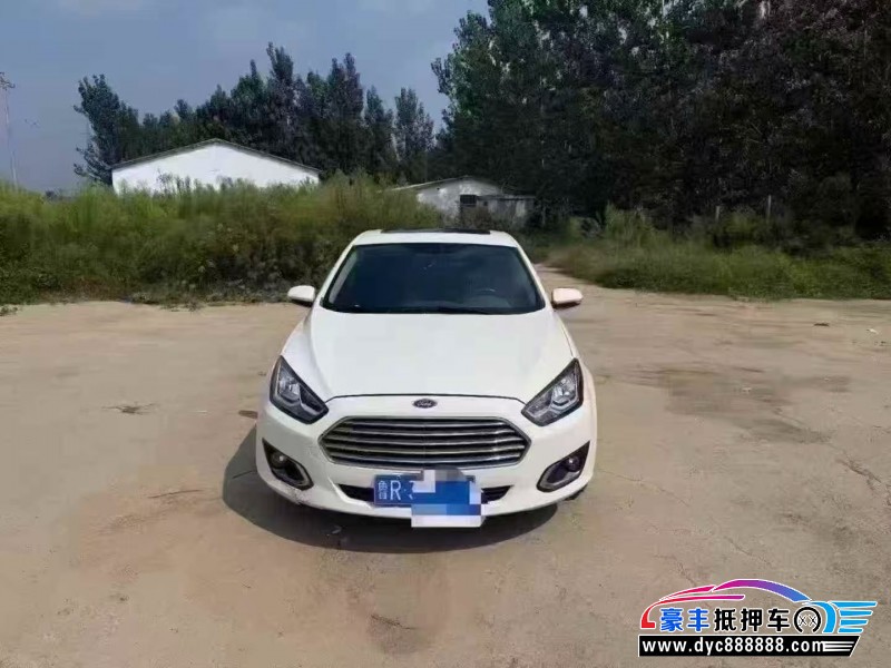 抵押车出售17年福特福睿斯轿车