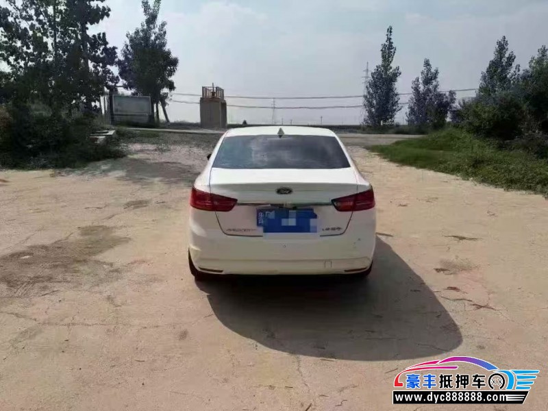 17年福特福睿斯轿车抵押车出售