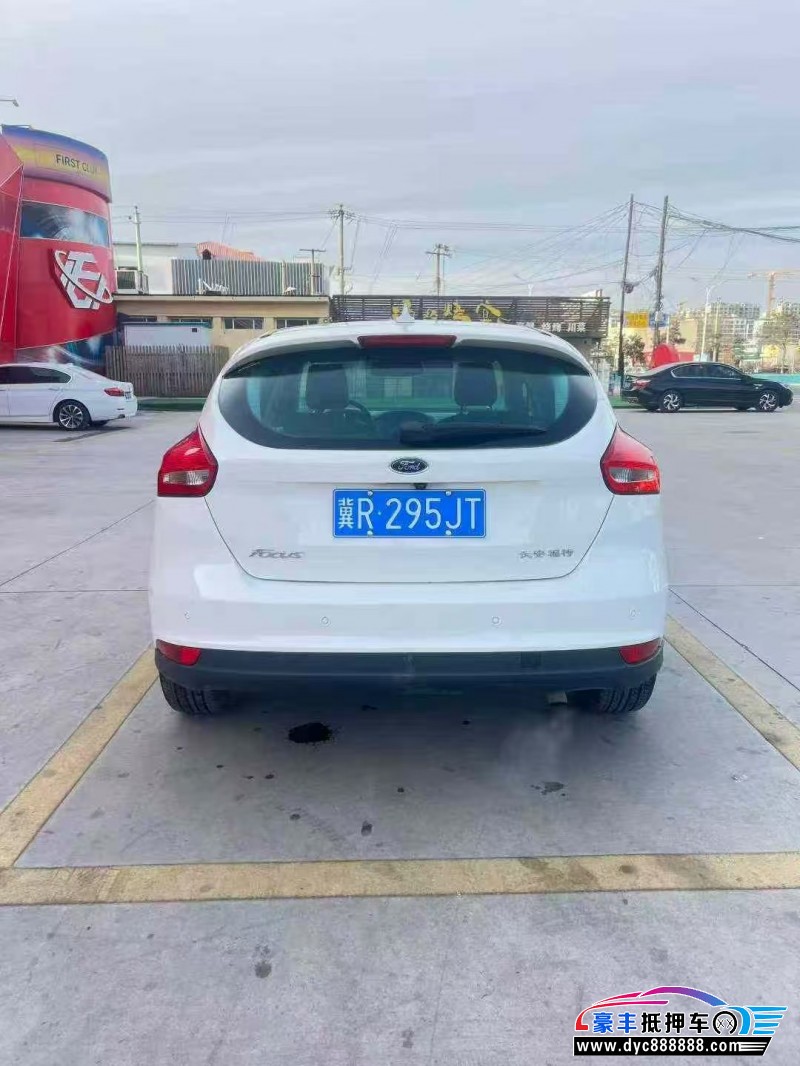 17年福特福克斯轿车抵押车出售