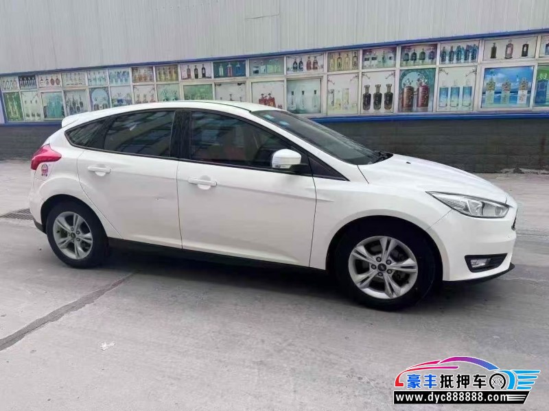 17年福特福克斯轿车抵押车出售