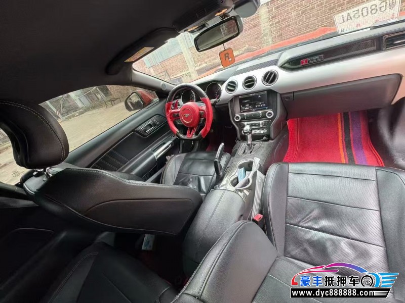 15年福特野马轿车抵押车出售