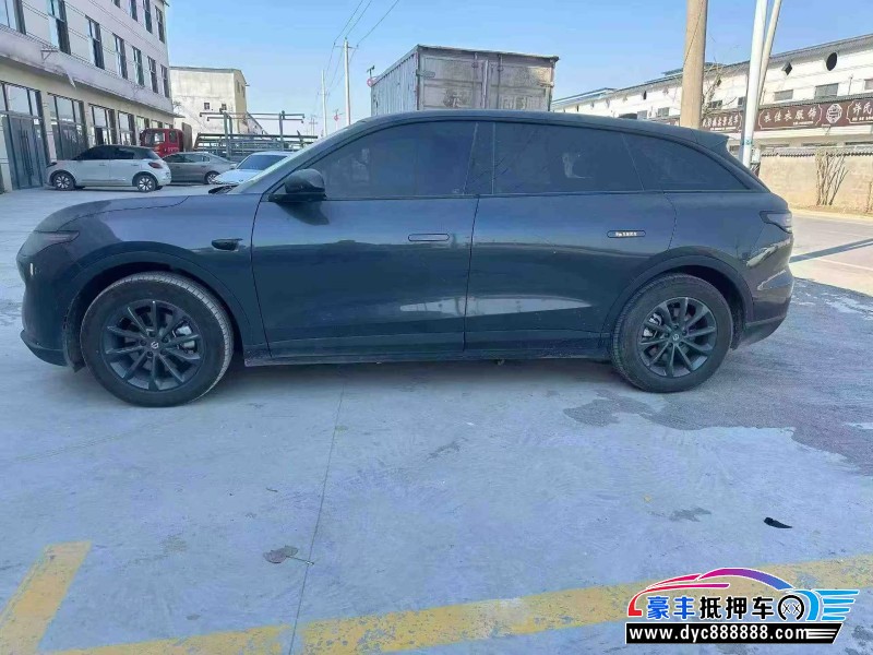 24年零跑C11轿车抵押车出售