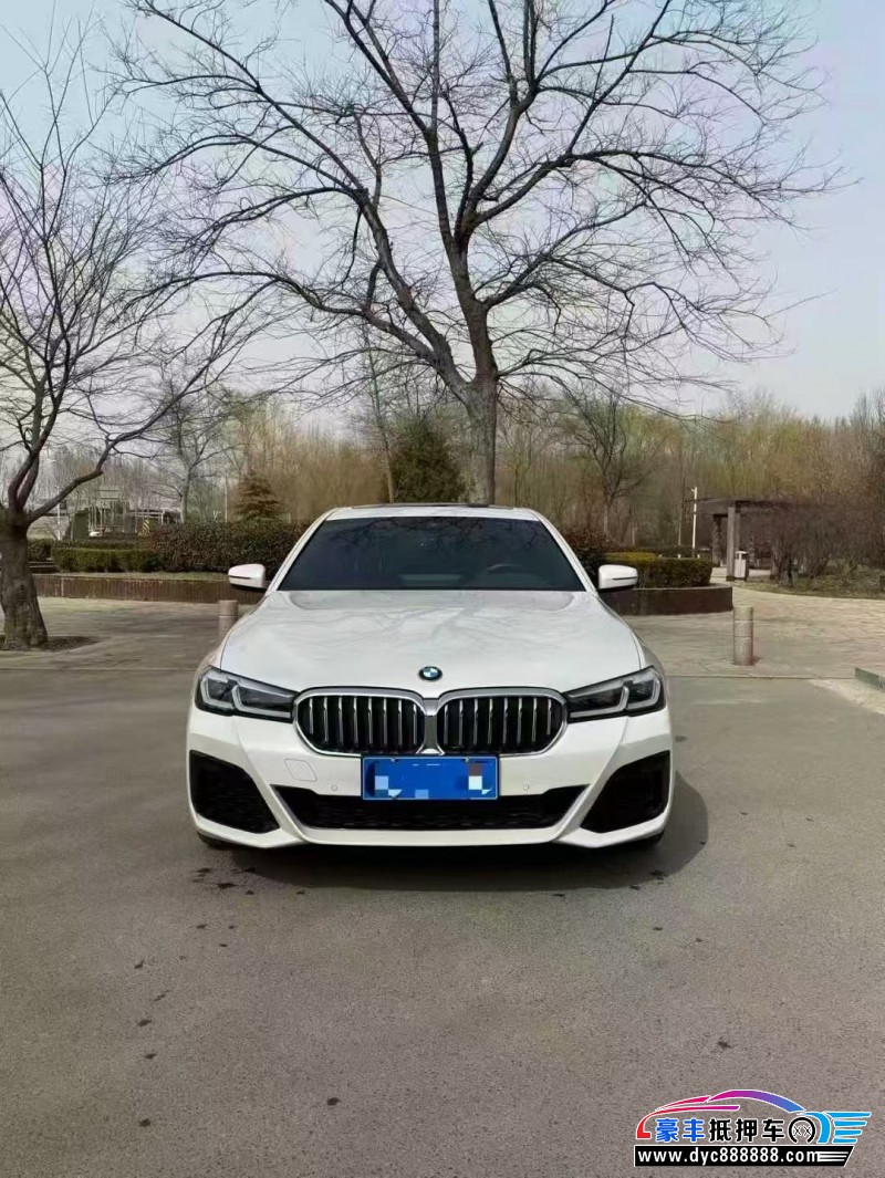 抵押车出售21年宝马5系轿车