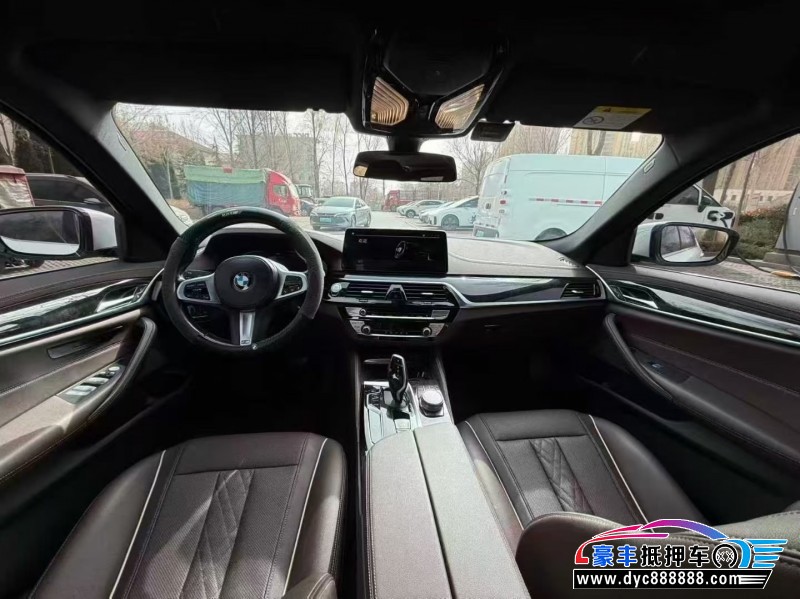 21年宝马5系轿车抵押车出售