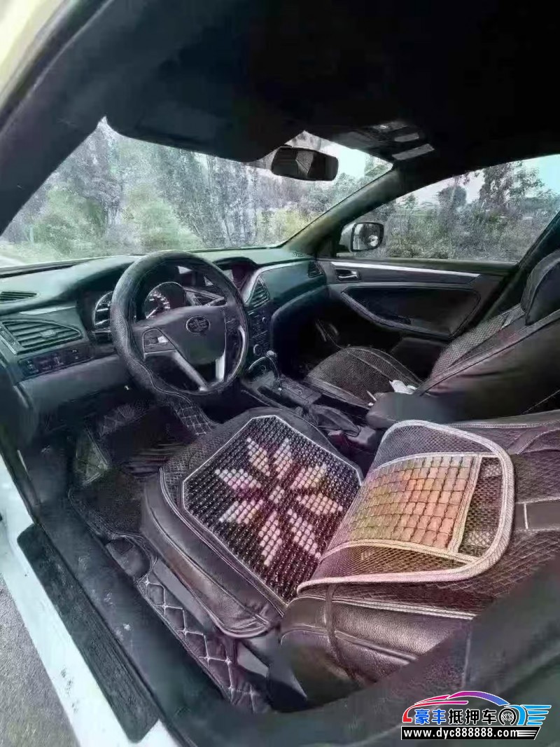 17年奔腾B70轿车抵押车出售