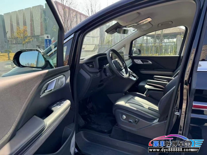 25年红旗HQ9MPV抵押车出售