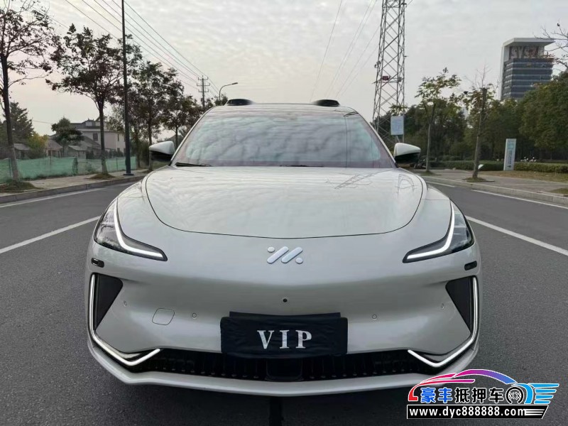 抵押车出售25年智己LS7轿车