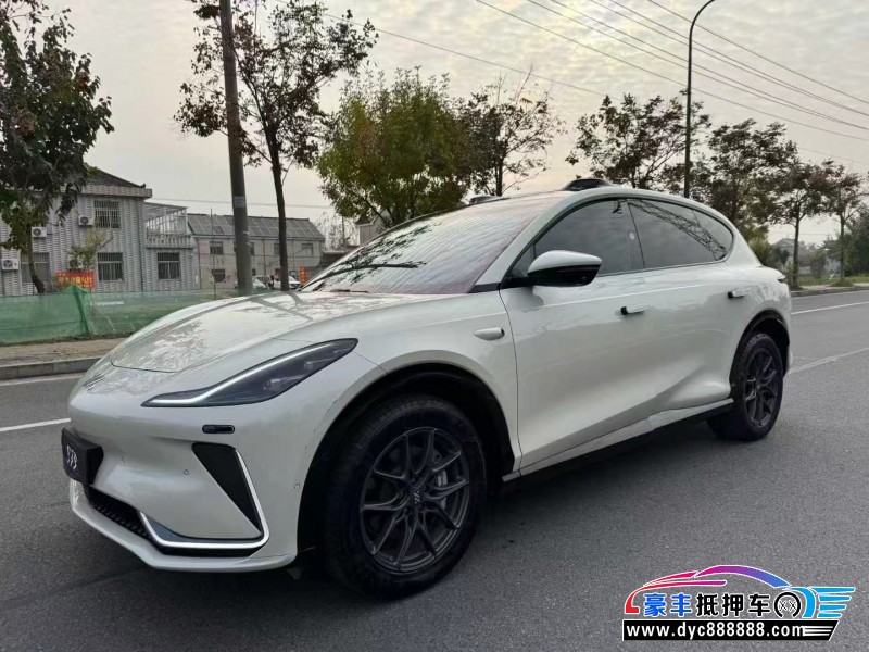 25年智己LS7轿车抵押车出售