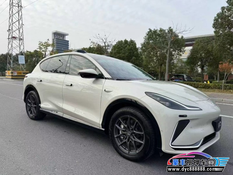 25年智己LS7轿车抵押车出售