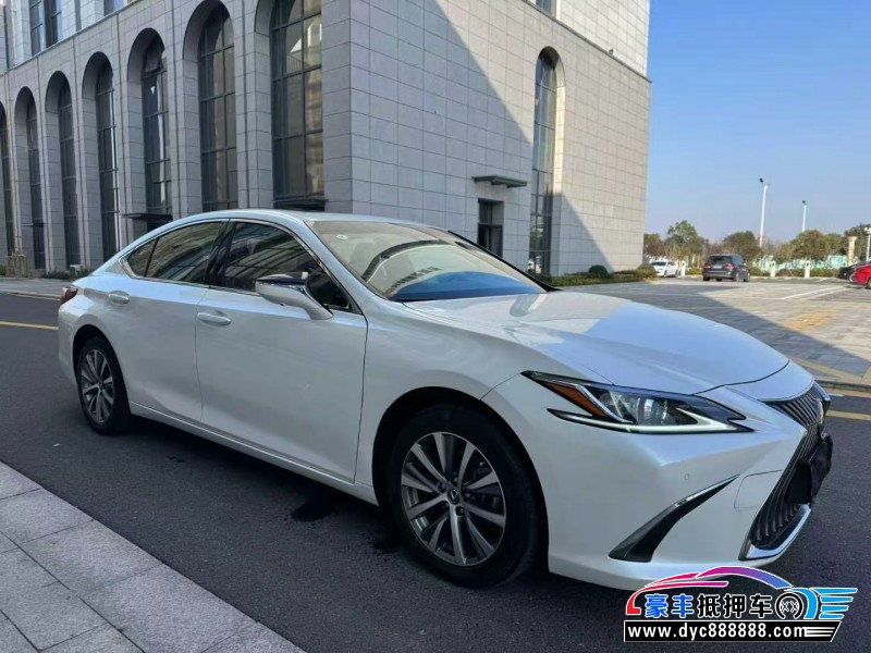 21年雷克萨斯ES轿车抵押车出售