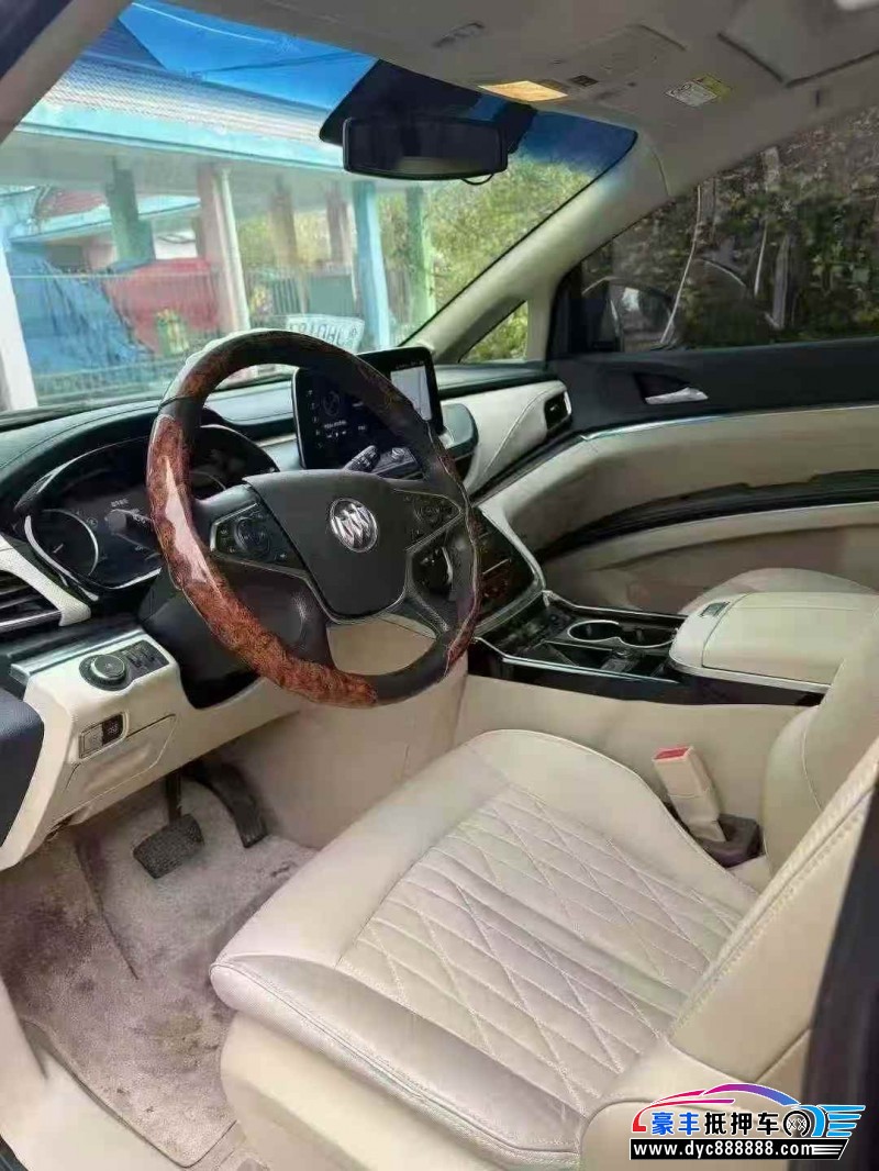 24年别克GL8MPV抵押车出售