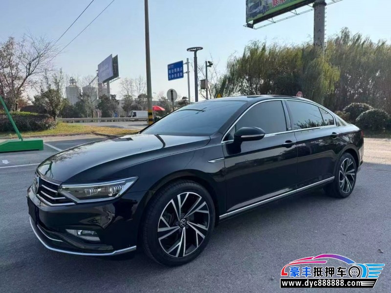 21年大众迈腾轿车抵押车出售