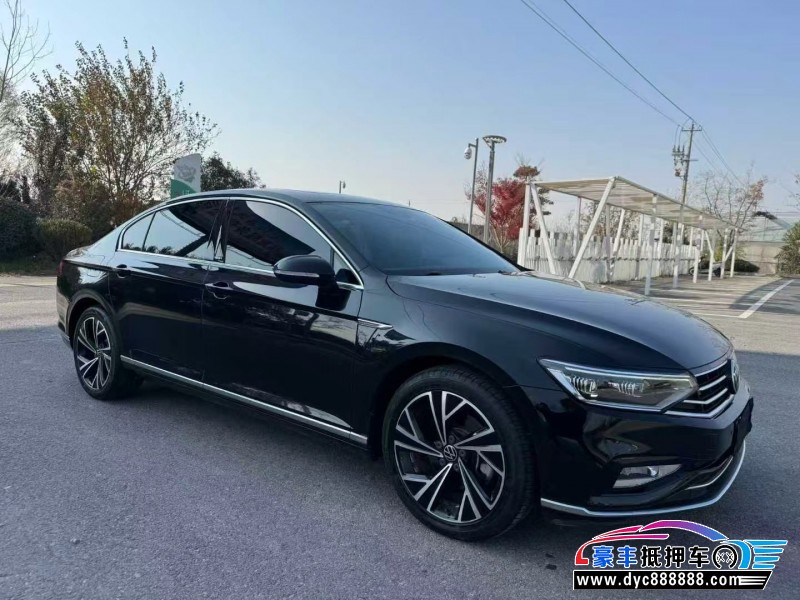 21年大众迈腾轿车抵押车出售