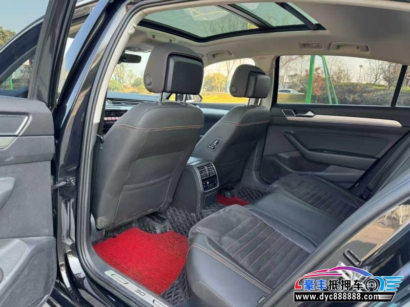 21年大众迈腾轿车抵押车出售