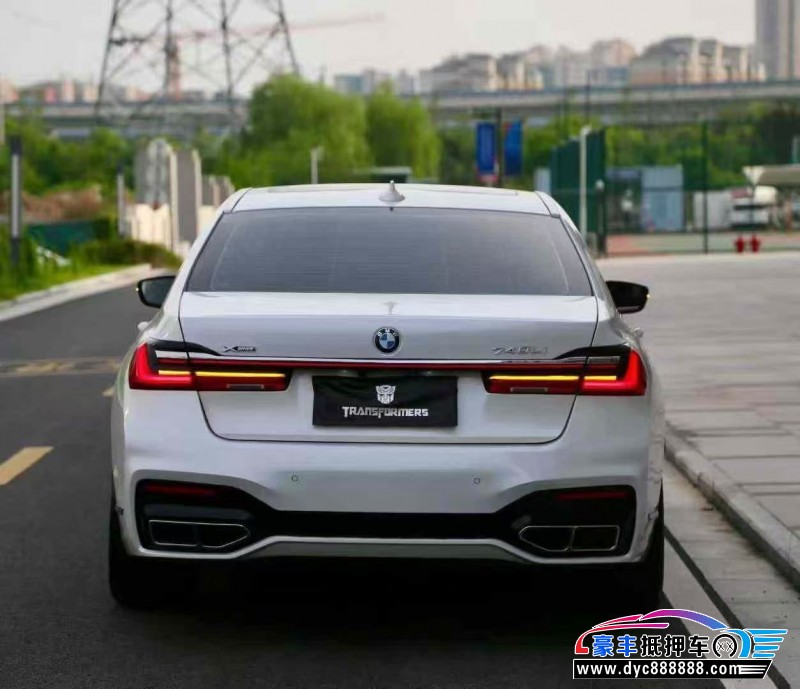 16年宝马7系轿车抵押车出售