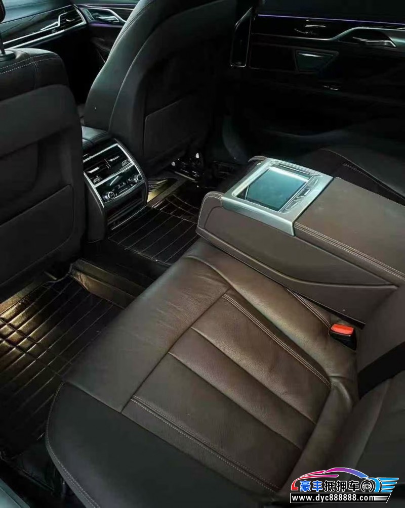 16年宝马7系轿车抵押车出售