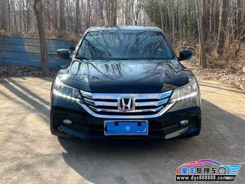 抵押车出售16年本田雅阁轿车