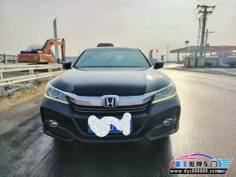 抵押车出售17年本田雅阁轿车