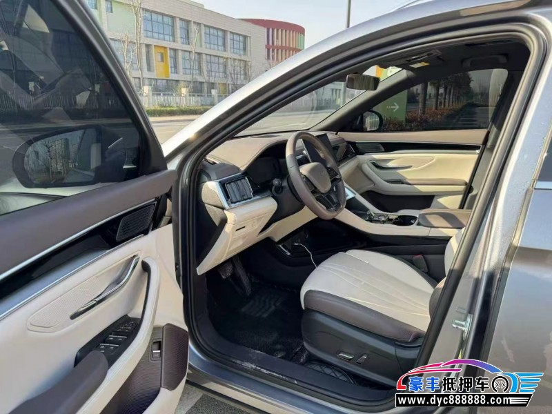 25年比亚迪宋轿车抵押车出售