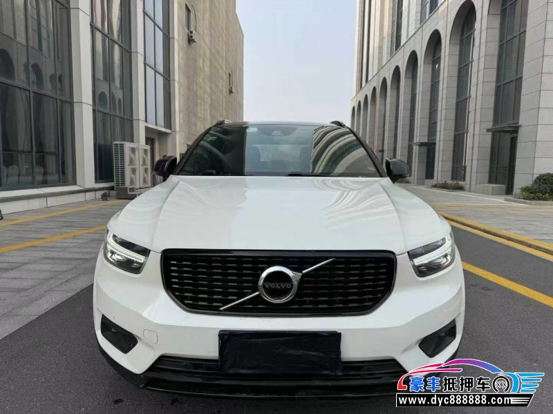 抵押车出售19年沃尔沃XC40轿车