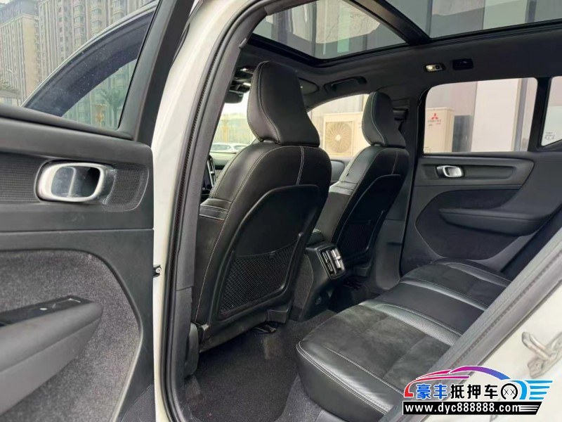 19年沃尔沃XC40轿车抵押车出售