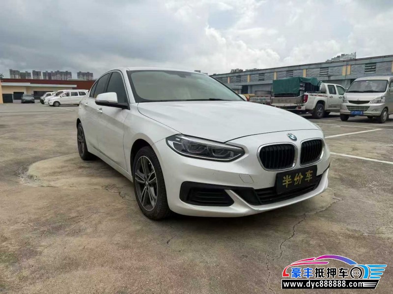 21年宝马1系轿车抵押车出售