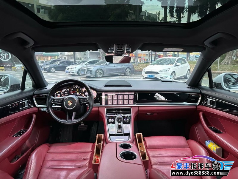 21年保时捷帕纳梅拉轿车抵押车出售