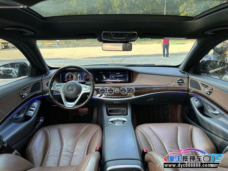 20年奔驰S轿车抵押车出售