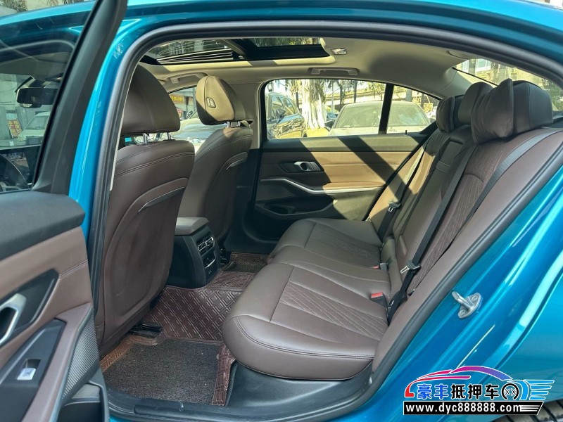 24年宝马3系轿车抵押车出售