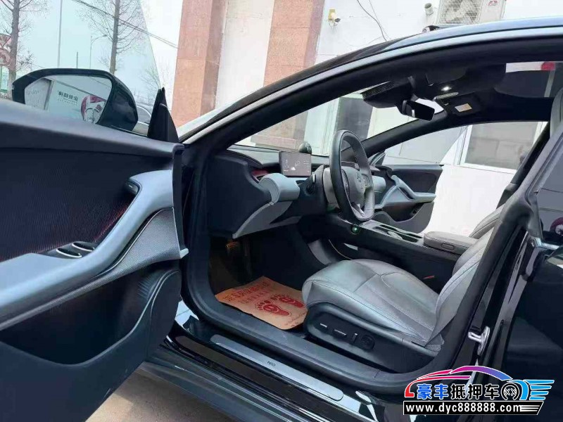 24年蔚来ET5轿车抵押车出售