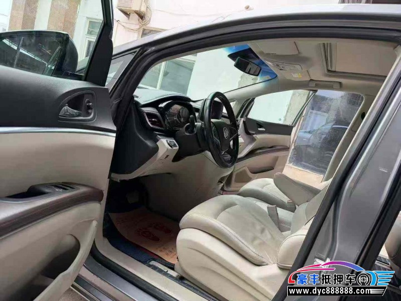 21年别克GL8轿车抵押车出售