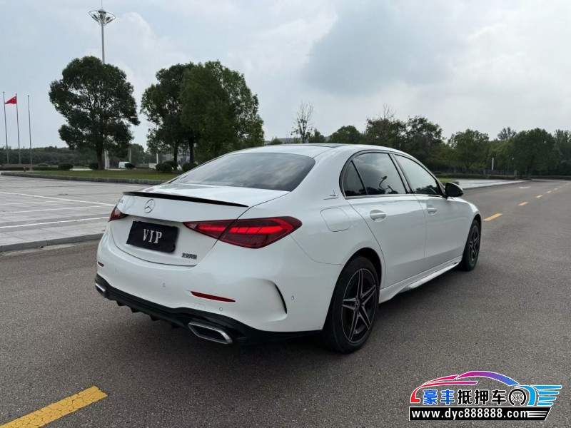 23年奔驰C轿车抵押车出售