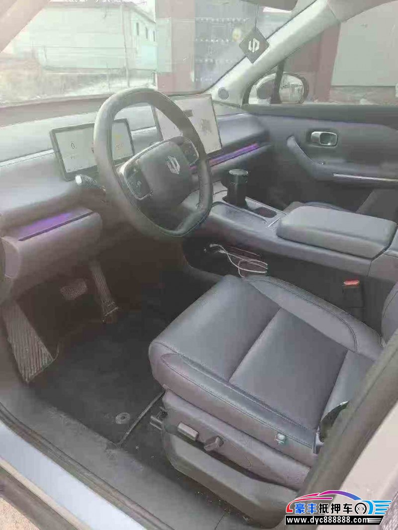 25年零跑C16轿车抵押车出售