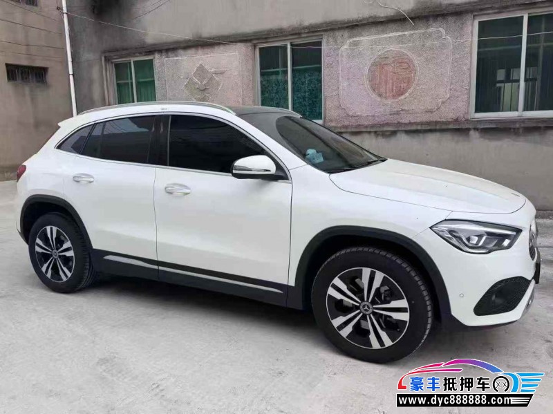 24年奔驰GLA轿车抵押车出售