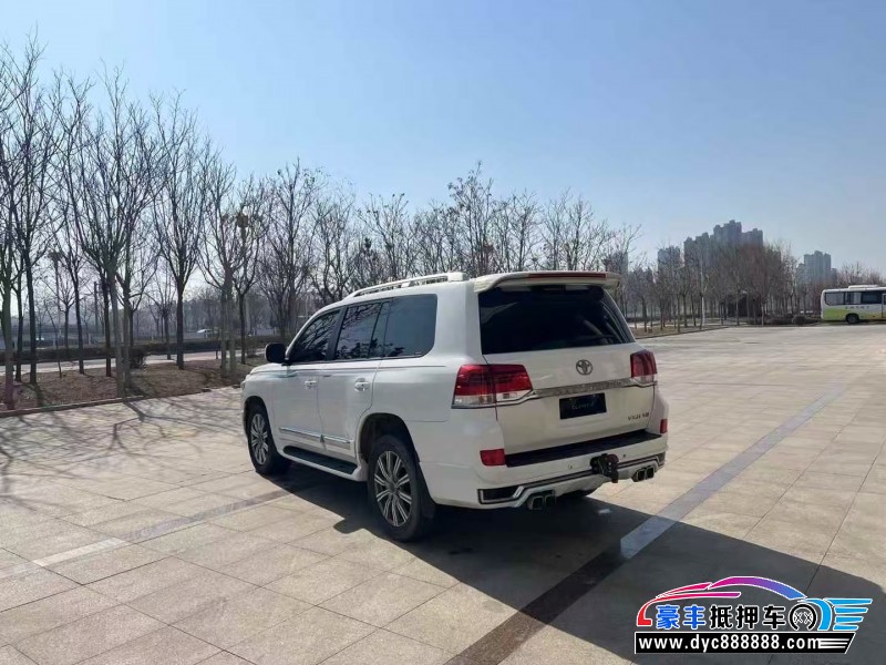10年丰田兰德酷路泽（陆巡）轿车抵押车出售