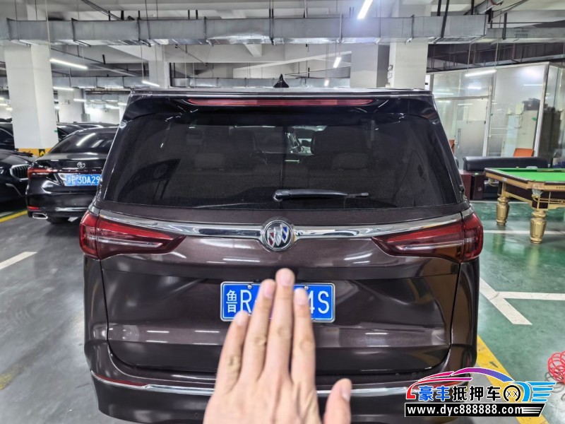 22年别克GL8轿车抵押车出售