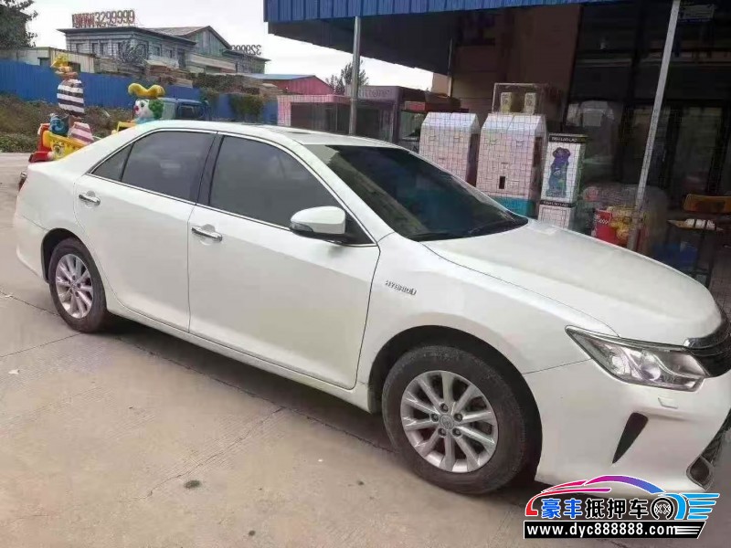 17年丰田凯美瑞轿车抵押车出售