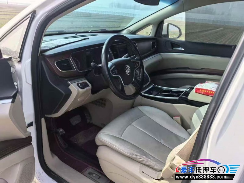 18年别克GL8轿车抵押车出售