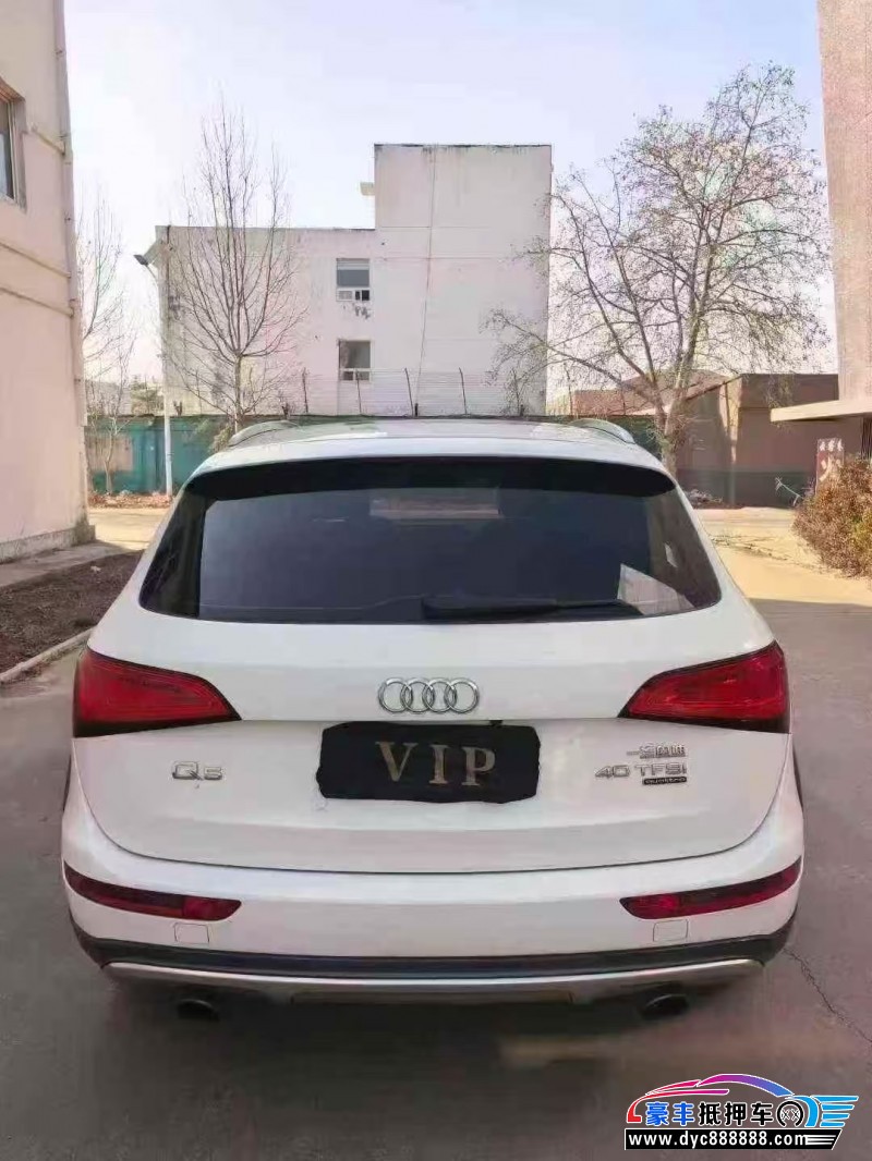 17年奥迪Q5轿车抵押车出售