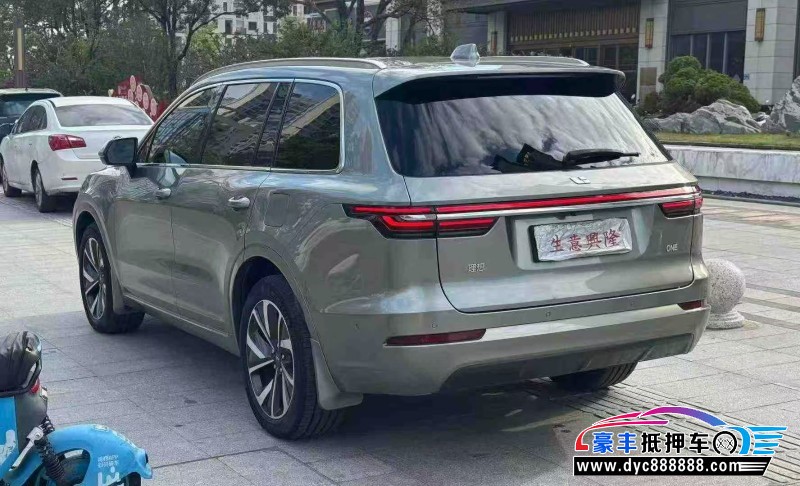 22年理想ONE轿车抵押车出售