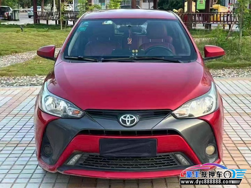 抵押车出售18年丰田YARiS L 致炫轿车