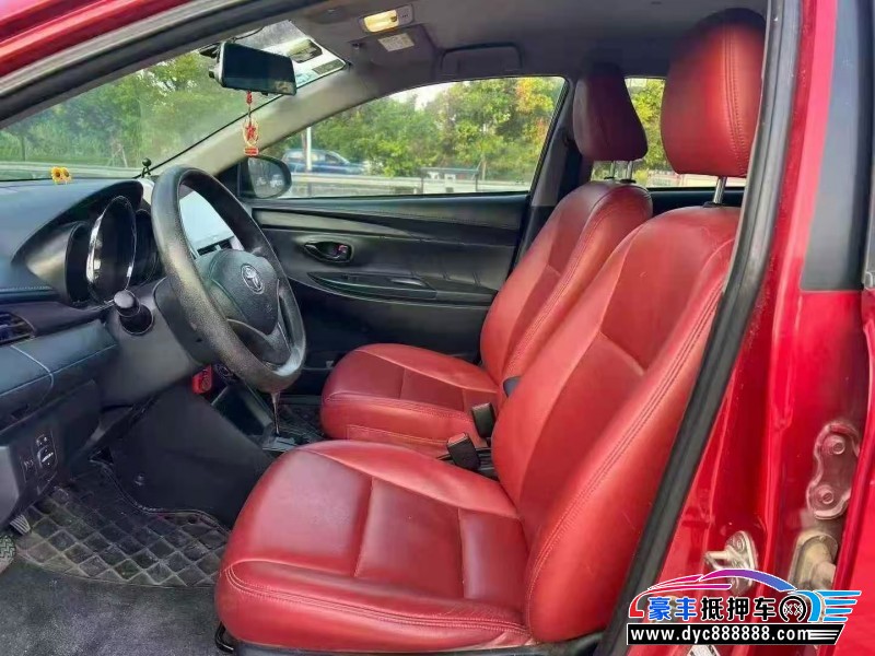 18年丰田YARiS L 致炫轿车抵押车出售
