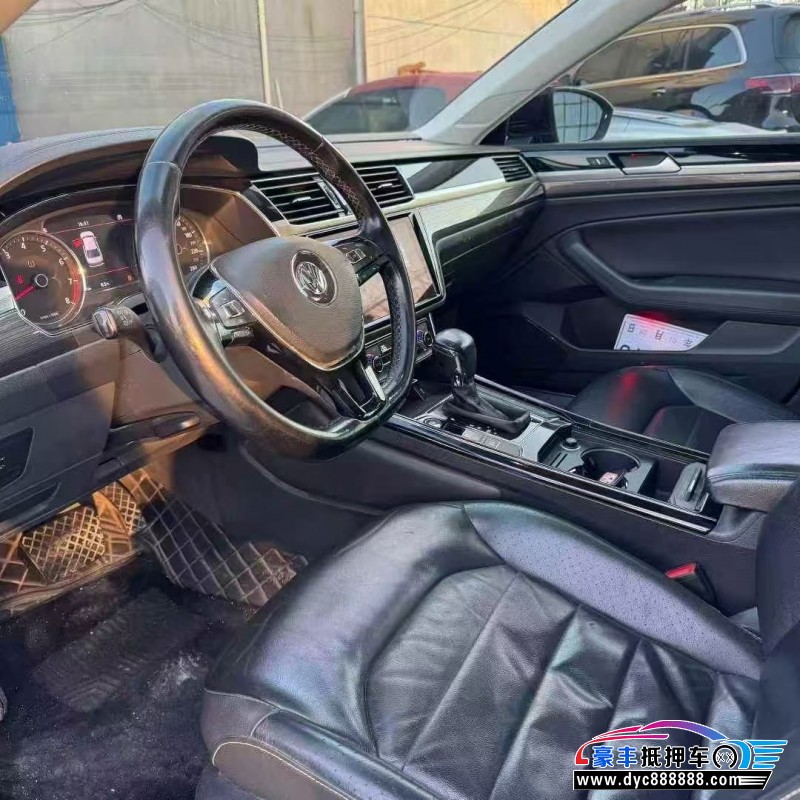 18年大众辉昂轿车抵押车出售