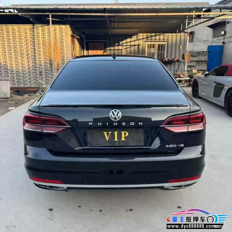 18年大众辉昂轿车抵押车出售