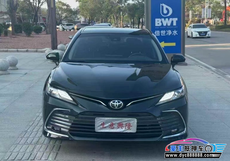 抵押车出售22年丰田凯美瑞轿车