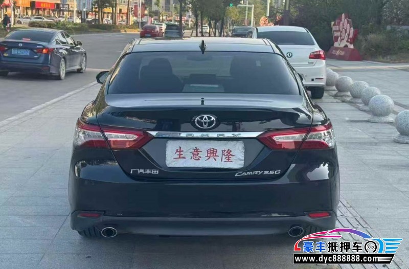 22年丰田凯美瑞轿车抵押车出售