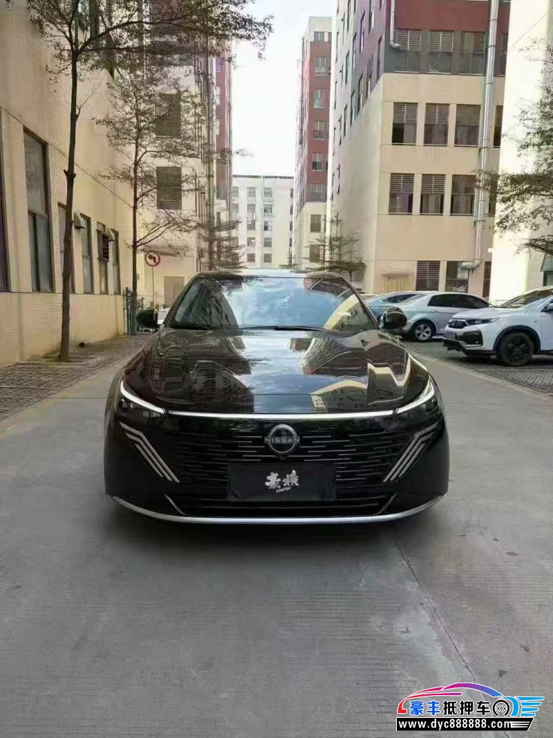 26年日产天籁轿车抵押车出售