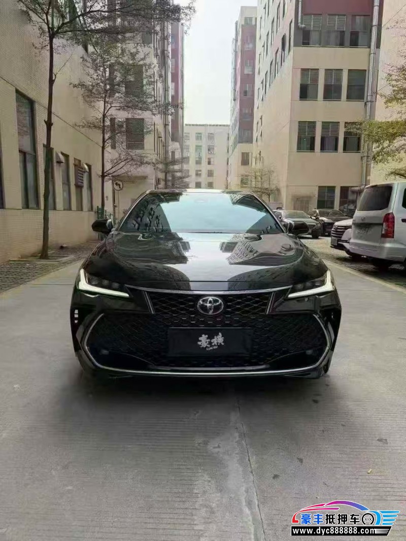 抵押车出售24年丰田亚洲龙轿车