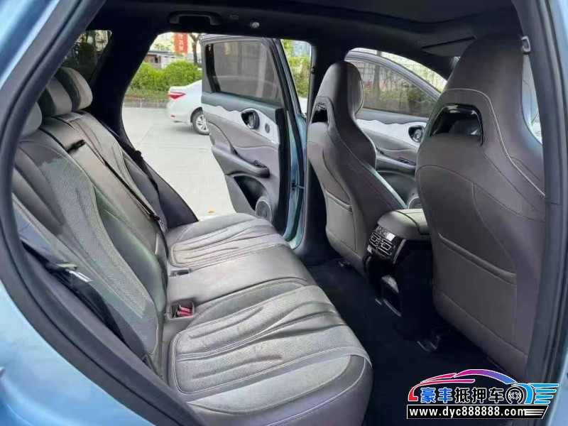 24年比亚迪护卫舰轿车抵押车出售