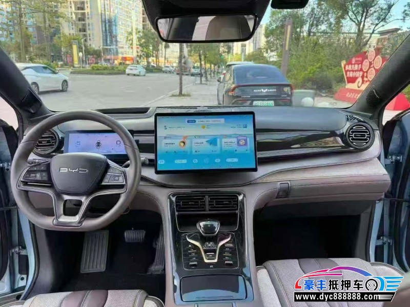 24年比亚迪护卫舰轿车抵押车出售